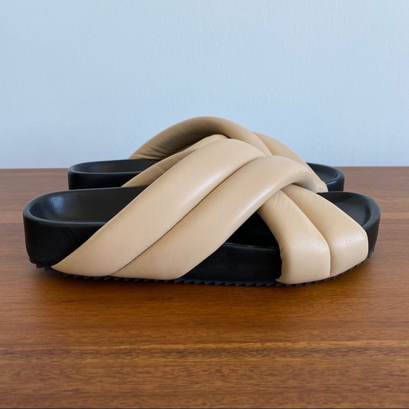 Jil Sander Beige Padded Leather Cross Strap Sandals - Picture 3 of 7
